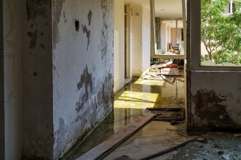 Emergency Water Damage Cleanup in Phoenix, AZ
